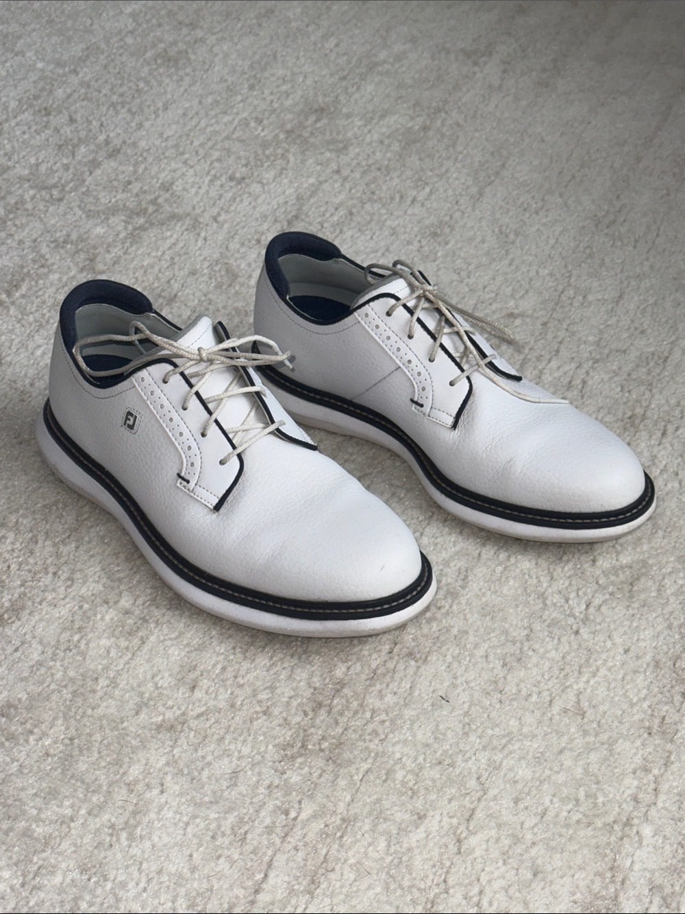 FootJoy Men’s White Leather Derby Golf Shoes with Navy Trim
